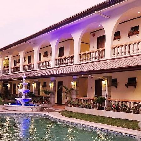 Solano Hotel & Resort At Casa Ysabel Lipa City Exterior foto